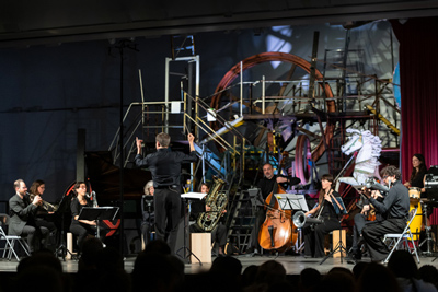 ensemble arcimboldo / rauschend 2025–1898 / Museum Tinguely, Basel